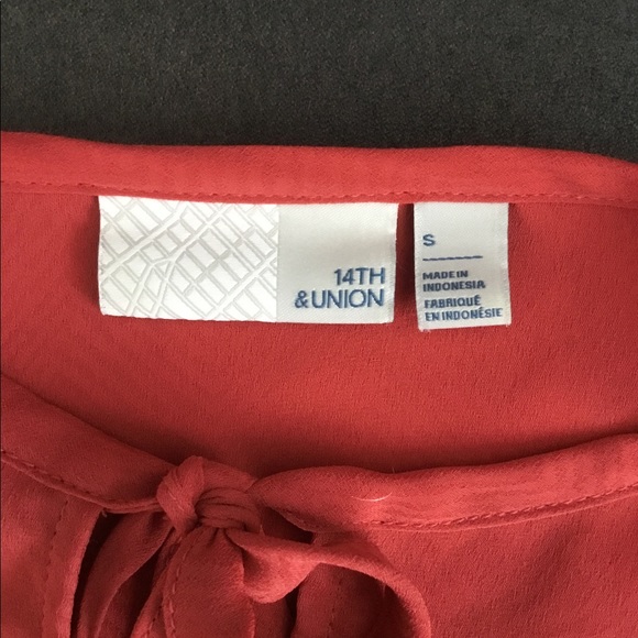 Semi Sheer - Picture 5 of 6